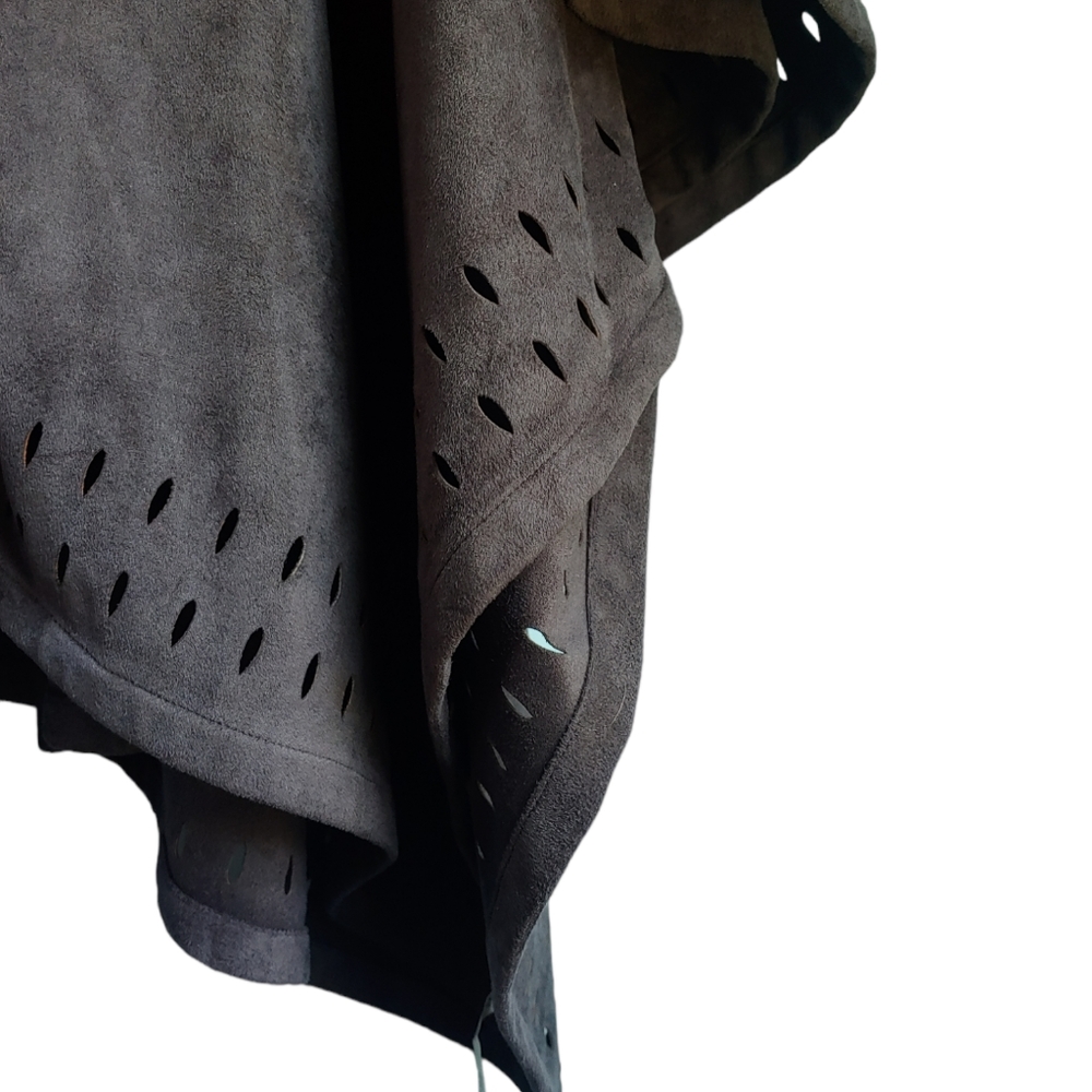 Soft Surroundings Faux Suede Laser Cut Poncho Kimono Shawl - One Size Boho Style - Picture 4 of 13